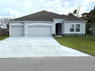 1070 SW Versailles Avenue, Port St. Lucie, FL 34953