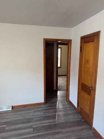 4877 N 40th STREET, Milwaukee, WI 53209