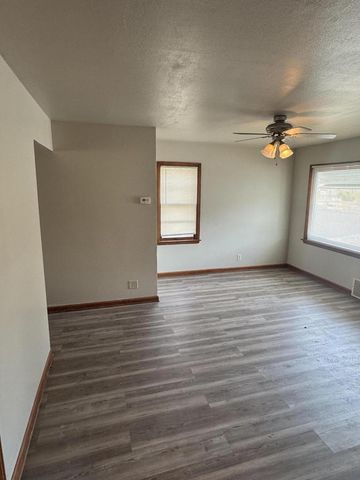 4877 N 40th STREET, Milwaukee, WI 53209