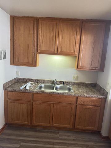 4877 N 40th STREET, Milwaukee, WI 53209