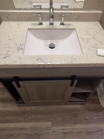 4877 N 40th STREET, Milwaukee, WI 53209