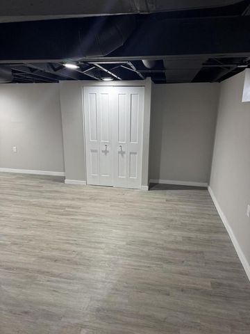 4877 N 40th STREET, Milwaukee, WI 53209