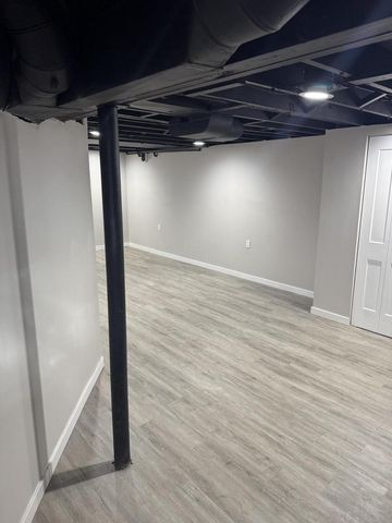 4877 N 40th STREET, Milwaukee, WI 53209