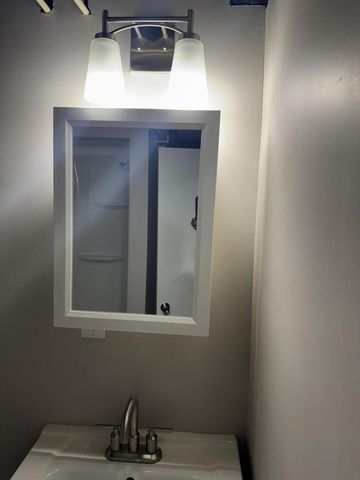 4877 N 40th STREET, Milwaukee, WI 53209