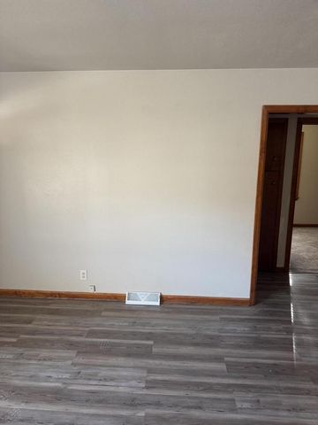 4877 N 40th STREET, Milwaukee, WI 53209