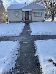 4877 N 40th STREET, Milwaukee, WI 53209