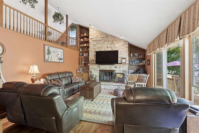 W2530 BROOKHAVEN DRIVE, Appleton, WI 54915