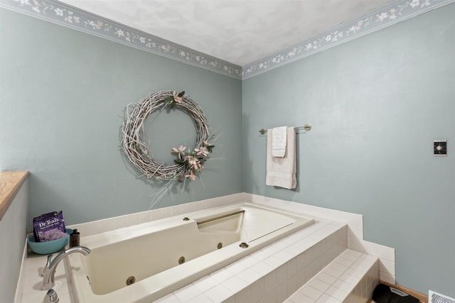 W2530 BROOKHAVEN DRIVE, Appleton, WI 54915