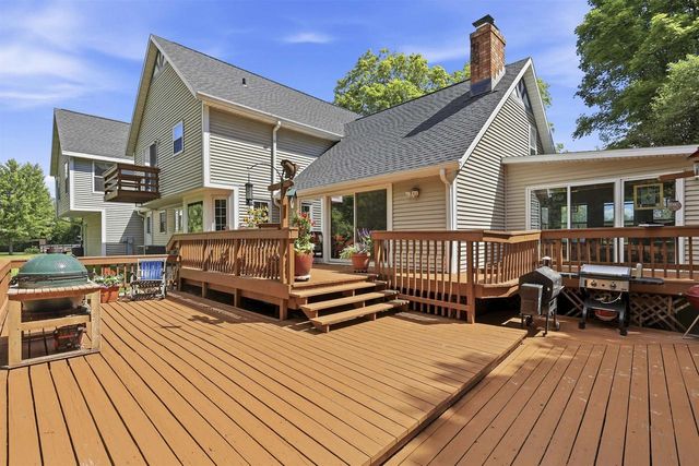 W2530 BROOKHAVEN DRIVE, Appleton, WI 54915