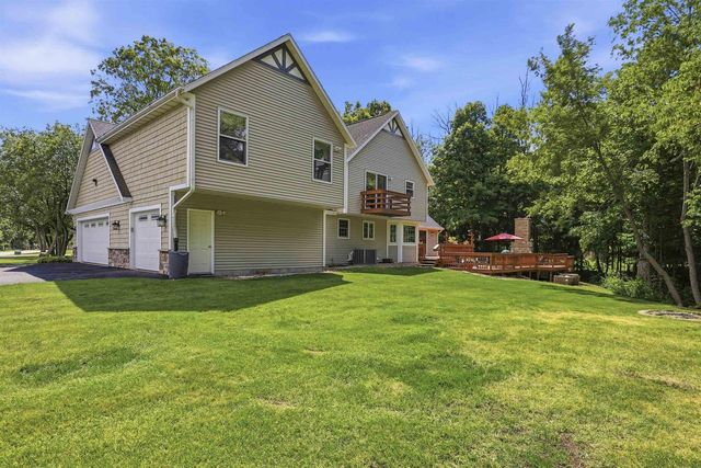 W2530 BROOKHAVEN DRIVE, Appleton, WI 54915