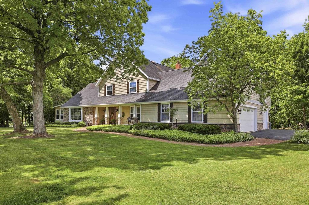 W2530 BROOKHAVEN DRIVE, Appleton, WI 54915