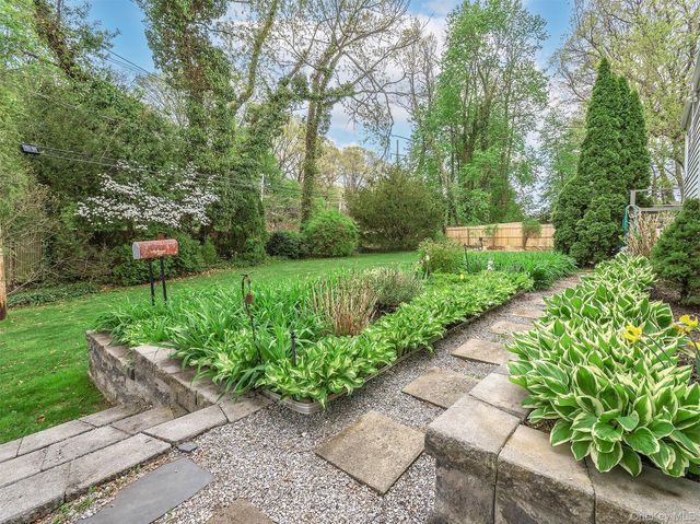 53 Plymouth Drive S, Glen Head, NY 11545