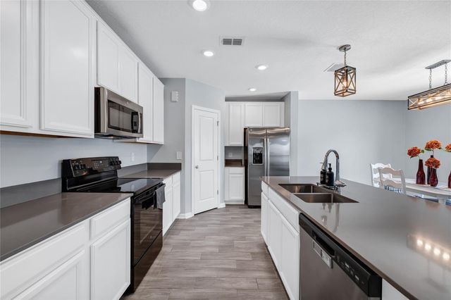 6939 WILSON PASTURE AVENUE, Groveland, FL 34736