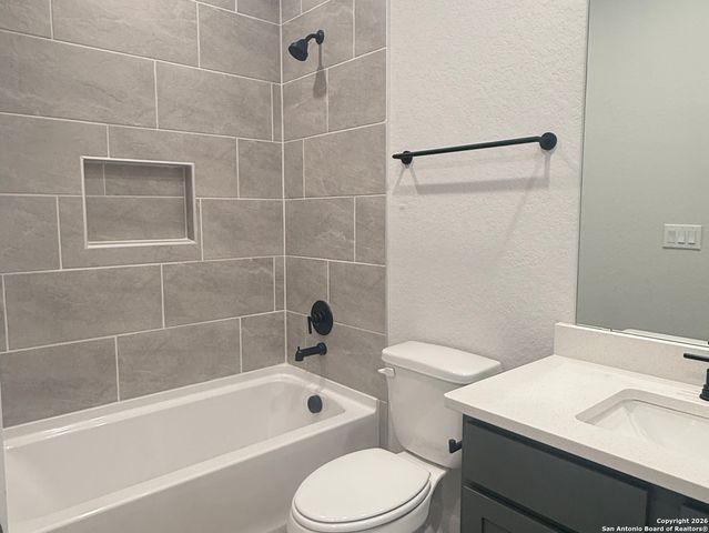 915 Fort Kylo, San Antonio, TX 78245