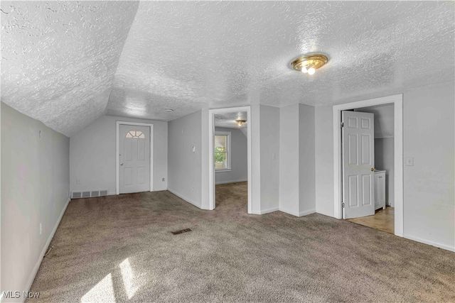 7606 Vineyard Avenue, Garfield Heights, OH 44105