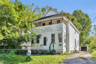 7606 Vineyard Avenue, Garfield Heights, OH 44105