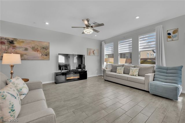 8886 Gilpin Street, Las Vegas, NV 89166