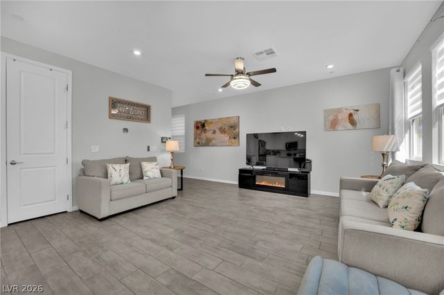 8886 Gilpin Street, Las Vegas, NV 89166