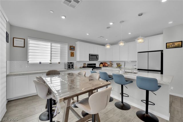 8886 Gilpin Street, Las Vegas, NV 89166