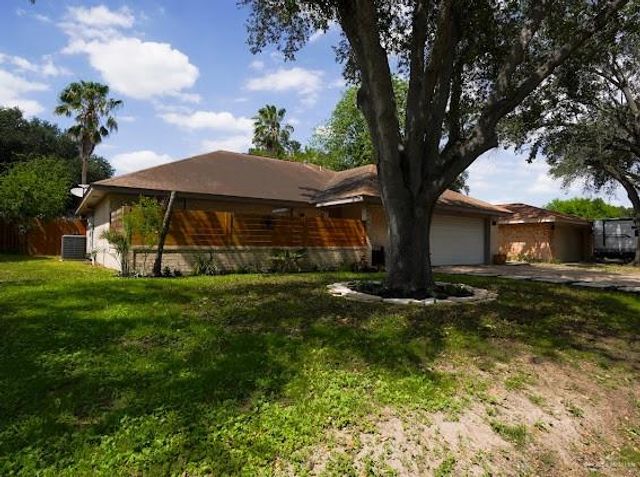 3200 Hummingbird Avenue, Mcallen, TX 78504
