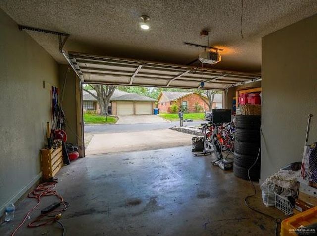 3200 Hummingbird Avenue, Mcallen, TX 78504