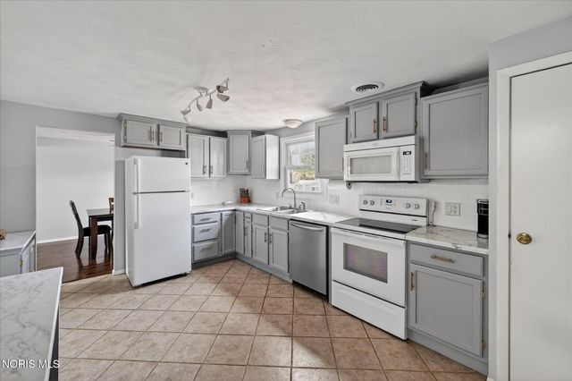 4541 Sheringham Lane, Sylvania, OH 43560