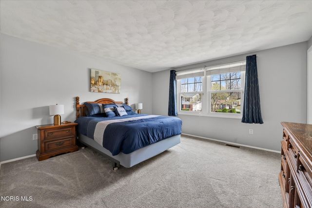 4541 Sheringham Lane, Sylvania, OH 43560