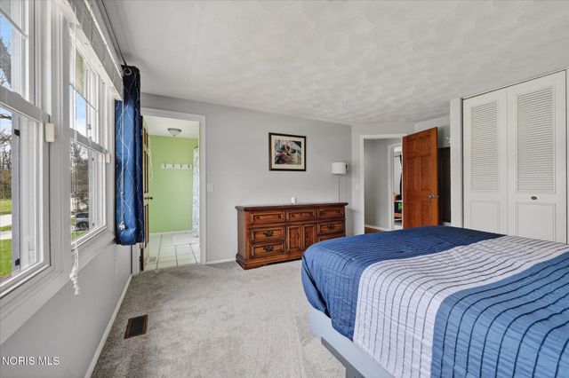 4541 Sheringham Lane, Sylvania, OH 43560