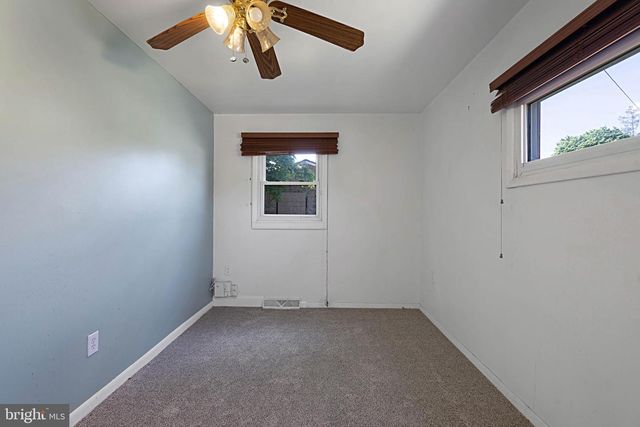 251 NOVACK DR, Clayton, NJ 08312