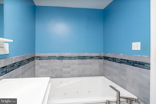 251 NOVACK DR, Clayton, NJ 08312