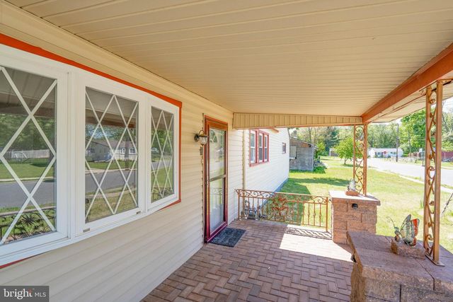 251 NOVACK DR, Clayton, NJ 08312