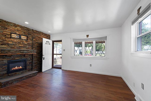 251 NOVACK DR, Clayton, NJ 08312