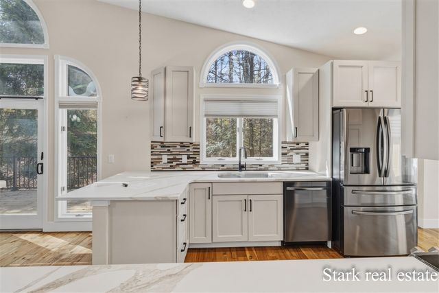 3670 Henry Street, Norton Shores, MI 49441