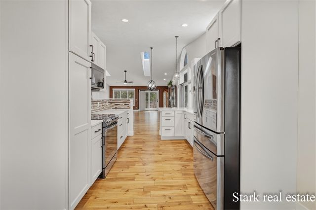 3670 Henry Street, Norton Shores, MI 49441