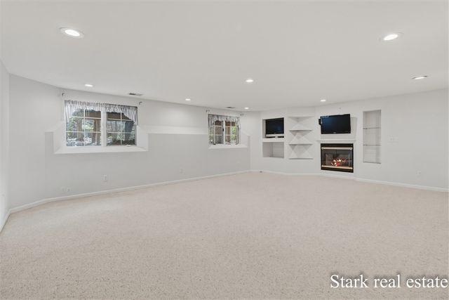 3670 Henry Street, Norton Shores, MI 49441