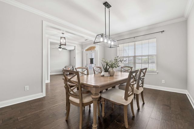 807 Sapphire Dr, Murfreesboro, TN 37128
