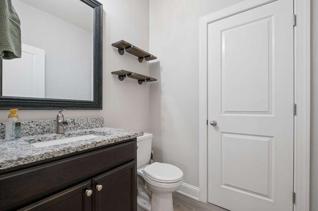 807 Sapphire Dr, Murfreesboro, TN 37128