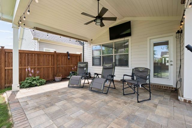 807 Sapphire Dr, Murfreesboro, TN 37128