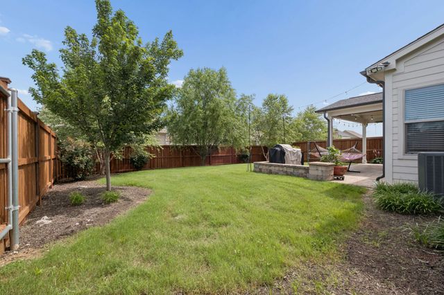 807 Sapphire Dr, Murfreesboro, TN 37128