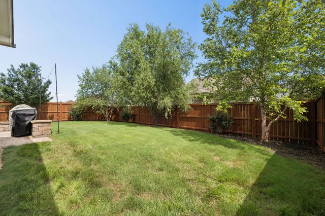 807 Sapphire Dr, Murfreesboro, TN 37128