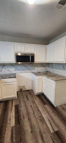 6509 Topaz Drive, Arlington, TX 76001