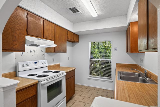 7338 BRANDYRIDGE, San Antonio, TX 78250