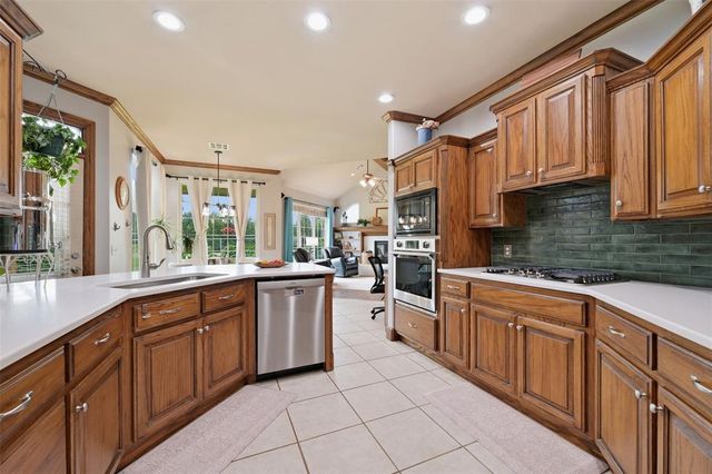 11009 Fairway Avenue, Oklahoma City, OK 73170