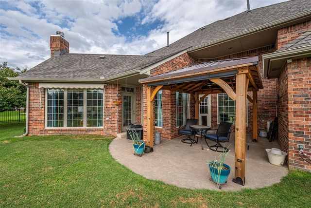 11009 Fairway Avenue, Oklahoma City, OK 73170