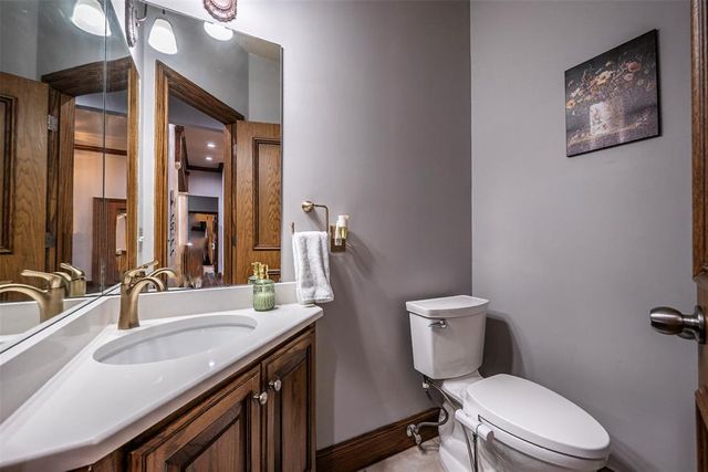 11009 Fairway Avenue, Oklahoma City, OK 73170