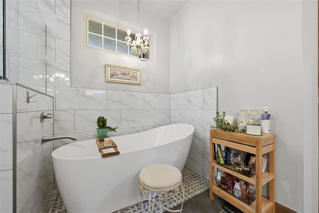11009 Fairway Avenue, Oklahoma City, OK 73170