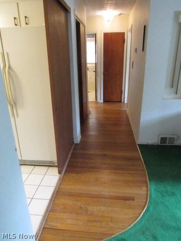 7967 N Gannett Road, Northfield, OH 44067