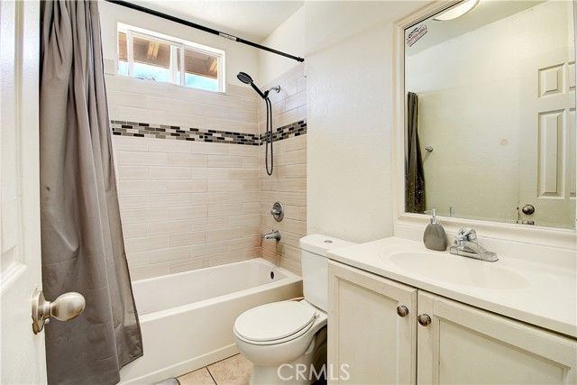 7811 Railroad Avenue, Riverside, CA 92504