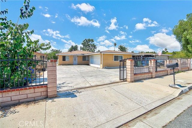7811 Railroad Avenue, Riverside, CA 92504