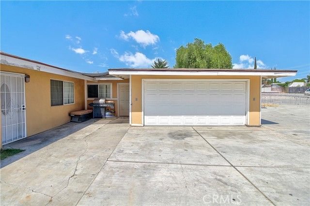 7811 Railroad Avenue, Riverside, CA 92504